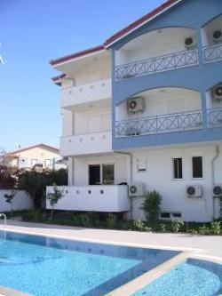 REDUCED bargain 4 bed, 2 bath Side